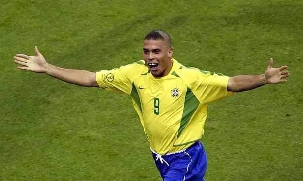 场上空的玻 场上空的玻