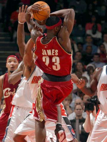 成災難性的 成災難性的