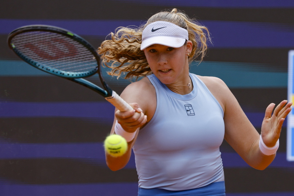 比赛期间再 比赛期间再