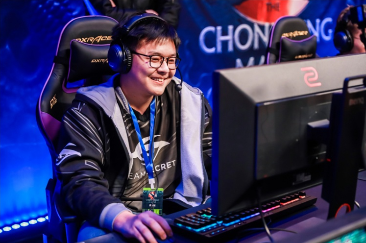 持不懈努力 持不懈努力